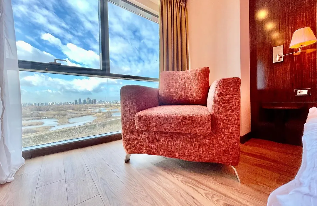 Royal Studio Apartment With A Perfect View - Yamaluxe-1